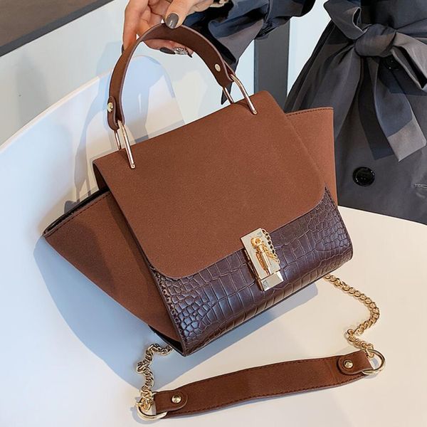vintage wing shape tote bag 2020 fashion new matte pu leather women's designer handbag chain shoulder messenger bag c1116
vintage wing shape tote bag 2020 fashion new matte pu leather women's designer handbag chain shoulder messenger bag c1116