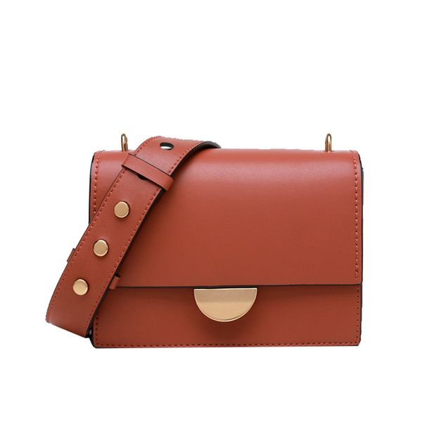 luxurys designers autumn versatile portable ck women's 2021 new fashion korean style small square single shoulder messenger bag
luxurys designers autumn versatile portable ck women's 2021 new fashion korean style small square single shoulder messenger bag
