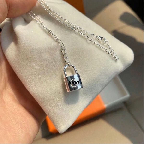 2020 luxury brands designer jewelry pendant necklace women lock charm necklace fashion 925 sterling silver neckalce v carter bracelet
2020 luxury brands designer jewelry pendant necklace women lock charm necklace fashion 925 sterling silver neckalce v carter bracelet