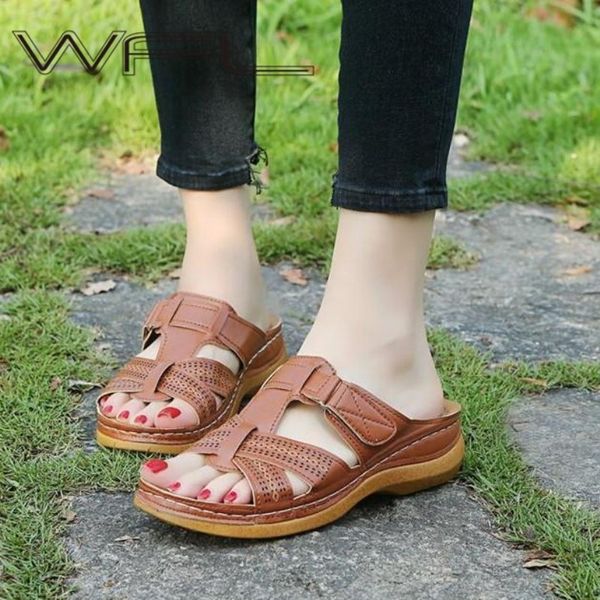 wfl summer slippers women anti-slip flat bottom shoes comfortable home beach slip on sandals solid buckle famale slides new y200405, Black
wfl summer slippers women anti-slip flat bottom shoes comfortable home beach slip on sandals solid buckle famale slides new y200405, Black