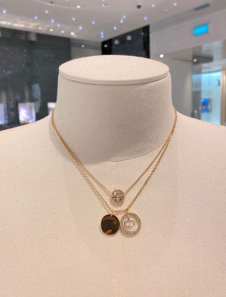 2020 new star pendant necklace is fashionable, exquisite and temperament. who will take it delivery of sterling silver gold-plated mat
2020 new star pendant necklace is fashionable, exquisite and temperament. who will take it delivery of sterling silver gold-plated mat
