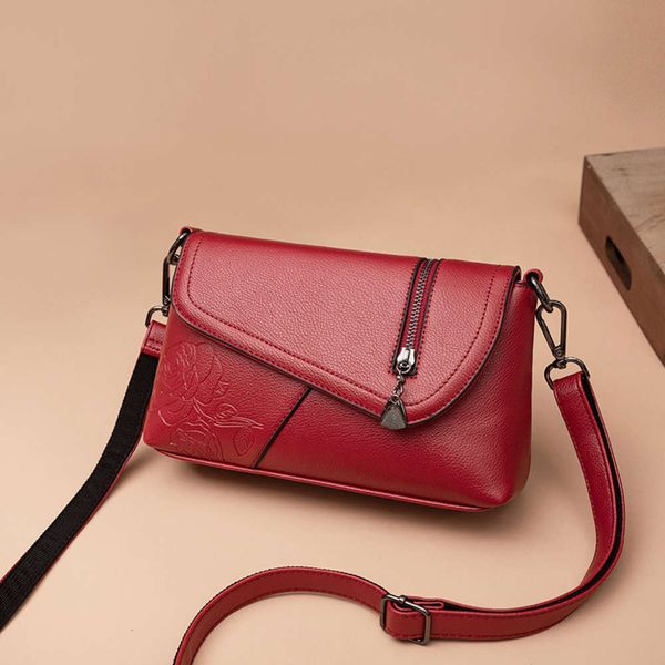 luxurys designers soft leather middle aged women's 2021 new summer temperament one shoulder mother's messenger small bag fashion l
luxurys designers soft leather middle aged women's 2021 new summer temperament one shoulder mother's messenger small bag fashion l