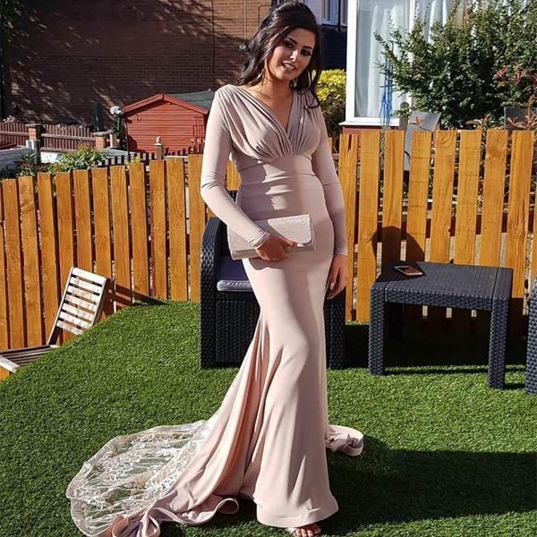 long sleeves evening dresses mermaid lace ruched v neck robe de marrige prom vestidos zipper back women gowns, Black;red
long sleeves evening dresses mermaid lace ruched v neck robe de marrige prom vestidos zipper back women gowns, Black;red