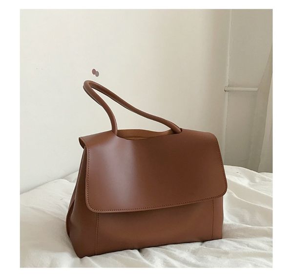 женские сумки lady puredce tote high-prop black pu кожаный кошелек ретро лаконичный стиль девушки сумка на плечо мешок сумки ly12101
женские сумки lady puredce tote high-prop black pu кожаный кошелек ретро лаконичный стиль девушки сумка на плечо мешок сумки ly12101