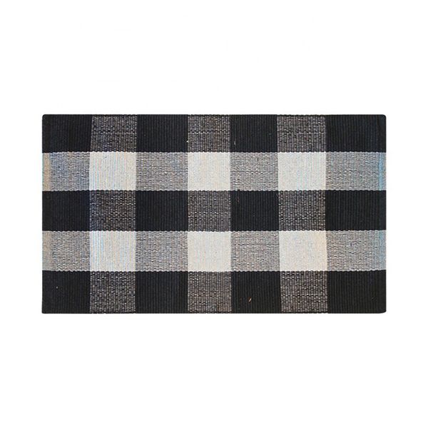 black white checkered cotton thread woven bedside carpet fabric modern minimalist bathroom floor mats door replacement shoe mats
black white checkered cotton thread woven bedside carpet fabric modern minimalist bathroom floor mats door replacement shoe mats