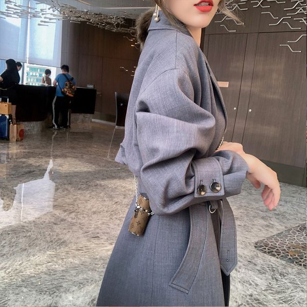 2020 new temperament waist british trench long slim thicken over knee casual women's fashion coat, Tan;black
2020 new temperament waist british trench long slim thicken over knee casual women's fashion coat, Tan;black