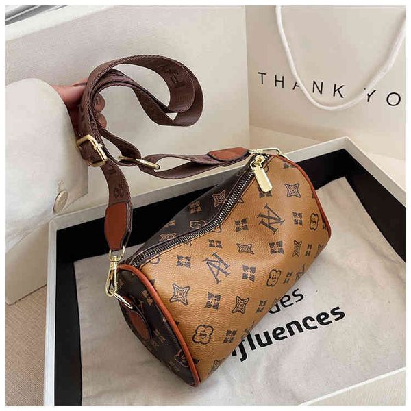 2022 factory outlet live broadcast recommendation small female fashion versatile texture summer mobile phone bag single shoulder messenger b
2022 factory outlet live broadcast recommendation small female fashion versatile texture summer mobile phone bag single shoulder messenger b