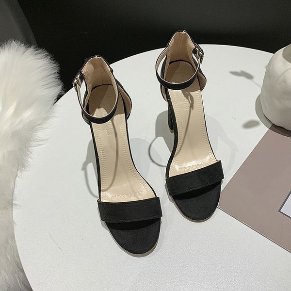 2020 womans sandals summer buckle strap square heels open toe breathable sandals party shoes sandals zapatos de mujer#b40 t200327, Black
2020 womans sandals summer buckle strap square heels open toe breathable sandals party shoes sandals zapatos de mujer#b40 t200327, Black