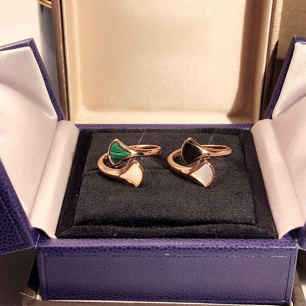 s925 sterling silver ladies' rings shell black agate malachite personality fashion superior quality high technology luxurious rose gold, Golden;silver
s925 sterling silver ladies' rings shell black agate malachite personality fashion superior quality high technology luxurious rose gold, Golden;silver