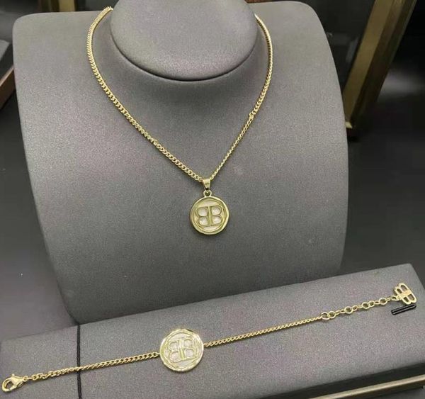 the new double layer full of diamond 2021new letters fashion necklace jewelry everyday all-match the same bracelet, Silver
the new double layer full of diamond 2021new letters fashion necklace jewelry everyday all-match the same bracelet, Silver