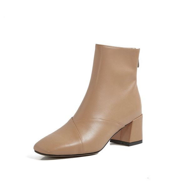 2021 new high heels ankle women autumn winter genuine leather concise short boots square toe basic office shoes woman y0zw, Black
2021 new high heels ankle women autumn winter genuine leather concise short boots square toe basic office shoes woman y0zw, Black