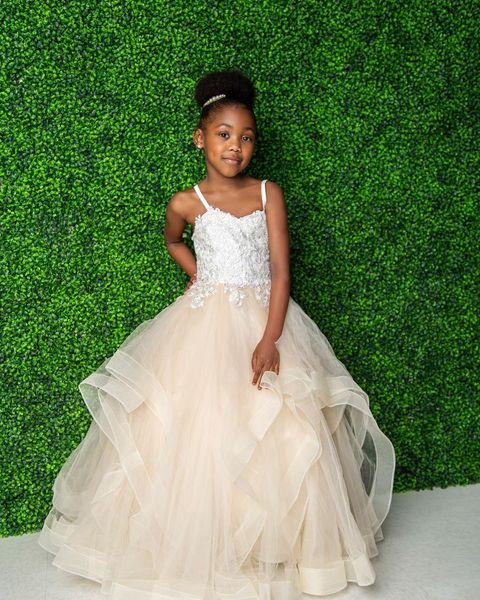 champagne lace 2020 flower girl dresses ball gown spaghetti tiers little girl wedding dresses vintage communion pageant dresses gowns, White;blue
champagne lace 2020 flower girl dresses ball gown spaghetti tiers little girl wedding dresses vintage communion pageant dresses gowns, White;blue
