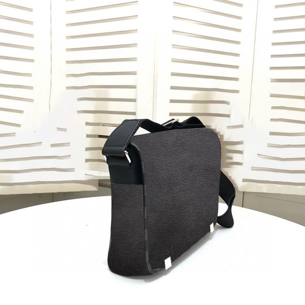 black shoulder bag mens crossbody bags 2 colors floral and letter versatile interior zipper pocket mens crossbody bag luxurys designers bags
black shoulder bag mens crossbody bags 2 colors floral and letter versatile interior zipper pocket mens crossbody bag luxurys designers bags