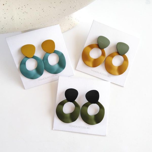 stud irregular round earrings vintage long atmosphere fashion personality temperament joker contracted women, Golden;silver
stud irregular round earrings vintage long atmosphere fashion personality temperament joker contracted women, Golden;silver