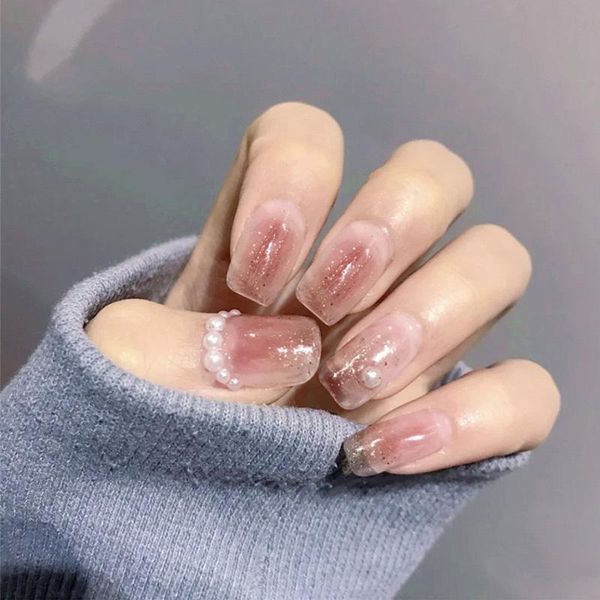 24pcs fake nails with designs halo dyed pearl powder manicure patch removable wearable full cover fake nail tips, Red;gold
24pcs fake nails with designs halo dyed pearl powder manicure patch removable wearable full cover fake nail tips, Red;gold