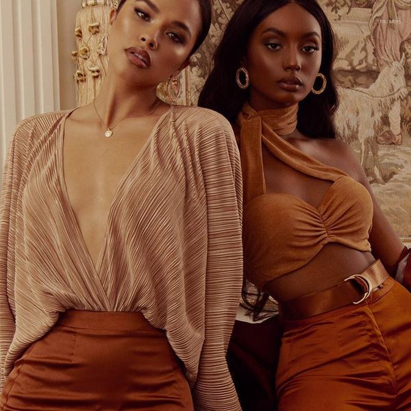 2019 new solid long sleeve women playsuits draped v neck women jumpsuit rompers holiday loose short rompers streetwear1, Black;white
2019 new solid long sleeve women playsuits draped v neck women jumpsuit rompers holiday loose short rompers streetwear1, Black;white