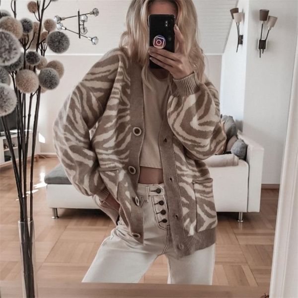 oversized sweater new autumn winter leopard cardigan casual loose female knitted open stitch v-neck jumper winter 201128, White;black
oversized sweater new autumn winter leopard cardigan casual loose female knitted open stitch v-neck jumper winter 201128, White;black