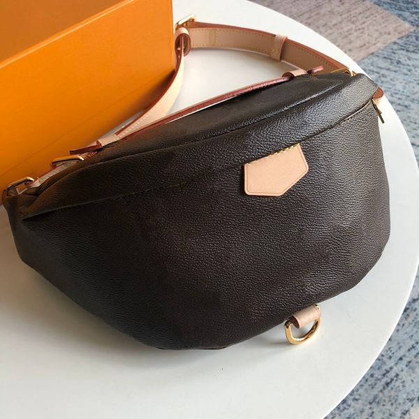 fashion luxury popular waist bags designer bumbag bags size 37 * 14 * 13 cm model m43644 
fashion luxury popular waist bags designer bumbag bags size 37 * 14 * 13 cm model m43644