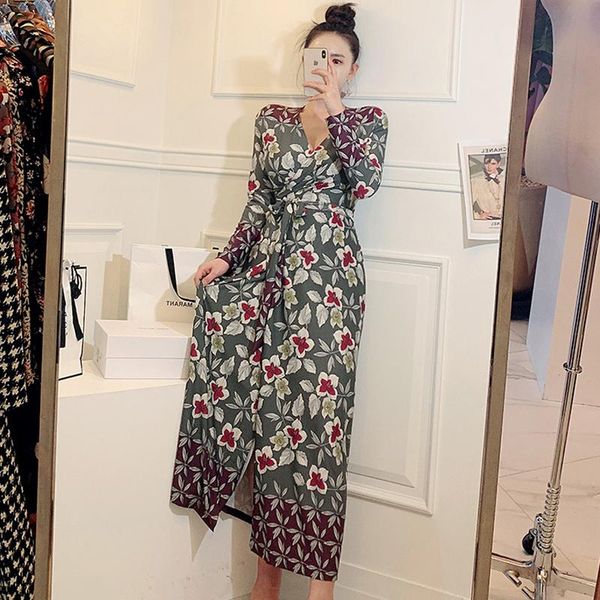 casual dresses vintage maxi dress one piece korean ladies long sleeve elegant print club party for women china clothing, Black;gray
casual dresses vintage maxi dress one piece korean ladies long sleeve elegant print club party for women china clothing, Black;gray