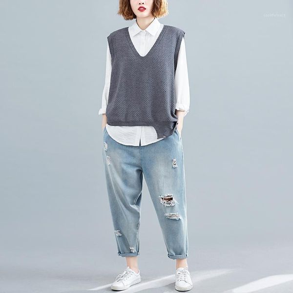women sweater vest 2020 spring summer large size loose sleeveless knitted vest solid color v-neck casual women 1, White;black
women sweater vest 2020 spring summer large size loose sleeveless knitted vest solid color v-neck casual women 1, White;black