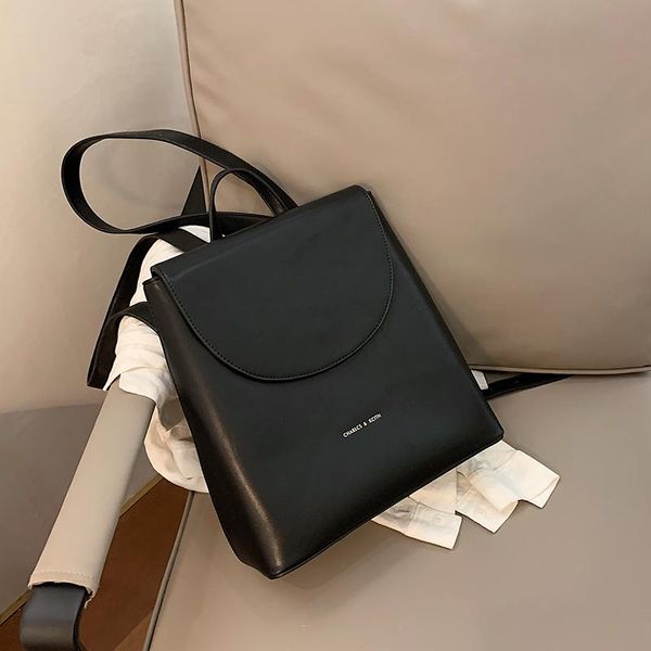 new pu leather backpack female soft fashion bags for women 2021 luxury designer backpacks for school teenagers girls sac a dos
new pu leather backpack female soft fashion bags for women 2021 luxury designer backpacks for school teenagers girls sac a dos