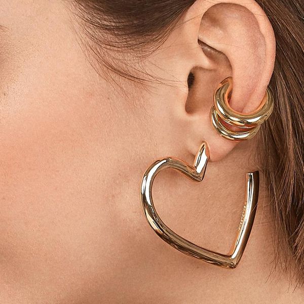 chiao gold plating alloy metal ear cuff set huggie hoop earrings new design, Golden;silver
chiao gold plating alloy metal ear cuff set huggie hoop earrings new design, Golden;silver