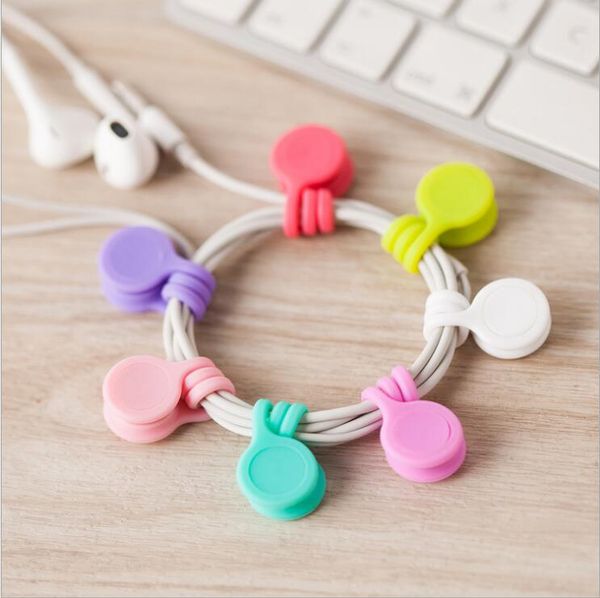 magnetic headphones holder soft silicone magnet earphone headphone cord wire holder organizer fashion lavalier clips cable winder tlzyq1123
magnetic headphones holder soft silicone magnet earphone headphone cord wire holder organizer fashion lavalier clips cable winder tlzyq1123