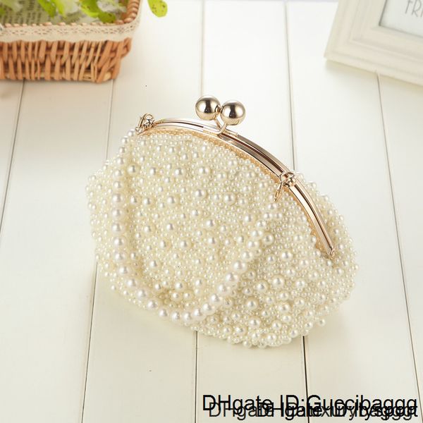 2020 2019 new manual pearl mini messenger bag shoulder chain packet mobile bridesmaid dresses ladies carry bags
2020 2019 new manual pearl mini messenger bag shoulder chain packet mobile bridesmaid dresses ladies carry bags