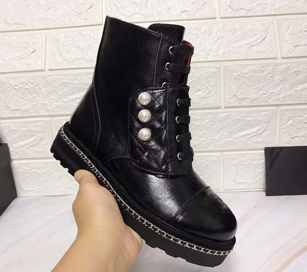 new designer sneakers women classic lace-up sock triple black boots ankle winter snow casual martin boots casual shoes
new designer sneakers women classic lace-up sock triple black boots ankle winter snow casual martin boots casual shoes