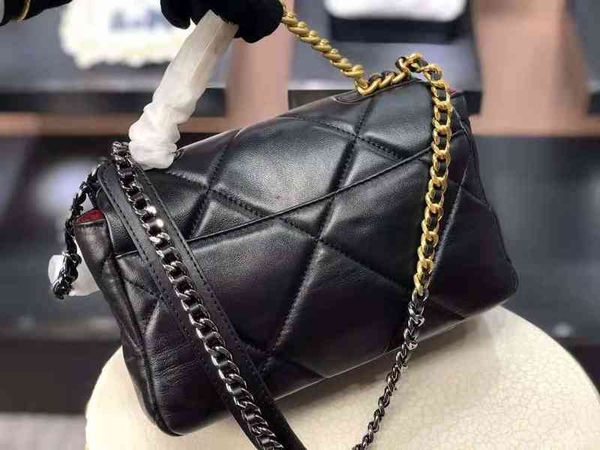 quality classic 100% real leather brand famous women handbag crossbody sheepskin flap bags designer luxury brand cc19
quality classic 100% real leather brand famous women handbag crossbody sheepskin flap bags designer luxury brand cc19