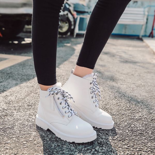 2021 the new new ankle genuine leather winter wool lining snow women designer boots lace up martin boot vbt4, Black
2021 the new new ankle genuine leather winter wool lining snow women designer boots lace up martin boot vbt4, Black