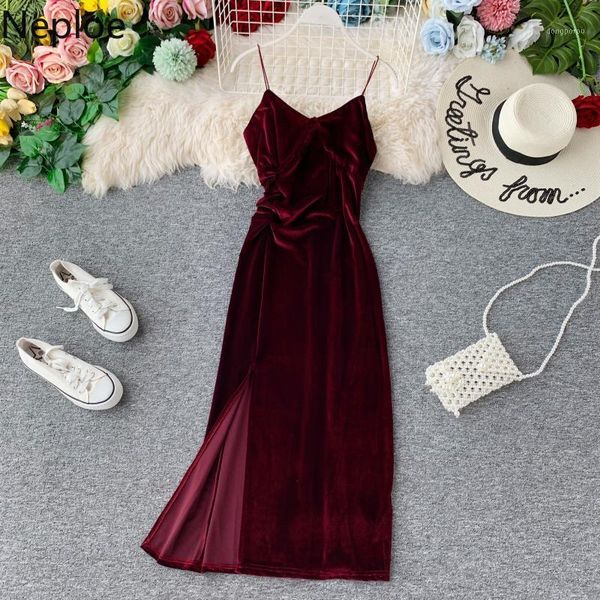 neploe autumn winter women dresses retro velet spaghetti strap sweet camis split vestido v-neck sleeveless vintage elastic robe1, Black;gray
neploe autumn winter women dresses retro velet spaghetti strap sweet camis split vestido v-neck sleeveless vintage elastic robe1, Black;gray