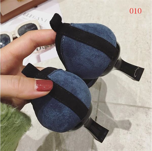2020 -new spring female denim stitching white-heeled high-heeled shoes red bottom spiked shallow-mouthed women's dress shoes, Black
2020 -new spring female denim stitching white-heeled high-heeled shoes red bottom spiked shallow-mouthed women's dress shoes, Black