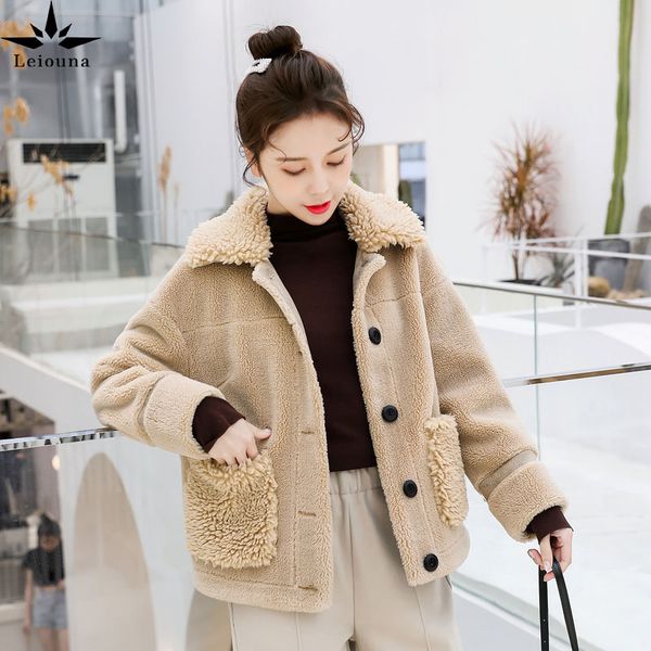 leiouna short full office lady fashion korean autumn winter lambskin jacket female fur sheep shearing parka overcoat women 201029, Black
leiouna short full office lady fashion korean autumn winter lambskin jacket female fur sheep shearing parka overcoat women 201029, Black