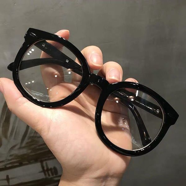 plain pgraphy sand sculpture baby girl black thick glasses frame big face thin without lens
plain pgraphy sand sculpture baby girl black thick glasses frame big face thin without lens