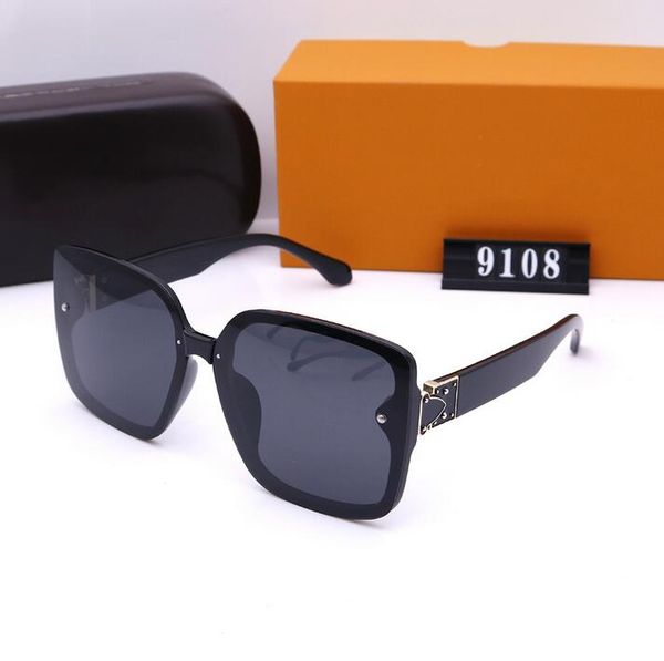 2021 new luxur classic square sunglasses designer brand fashion men women sun glasses eyewear metal glass lenses with box v4378, White;black
2021 new luxur classic square sunglasses designer brand fashion men women sun glasses eyewear metal glass lenses with box v4378, White;black