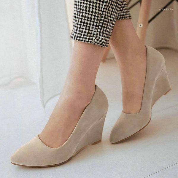 2020 fashion pointed toe wedge women's shoes spring autumn flock women pumps slip on casual ladies shoes big size 34-431, Black
2020 fashion pointed toe wedge women's shoes spring autumn flock women pumps slip on casual ladies shoes big size 34-431, Black