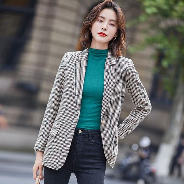 plaid suit jacket women 2020 autumn korean-style graceful loose versatile fashion elegant goddess fan vocational suit, White;black
plaid suit jacket women 2020 autumn korean-style graceful loose versatile fashion elegant goddess fan vocational suit, White;black