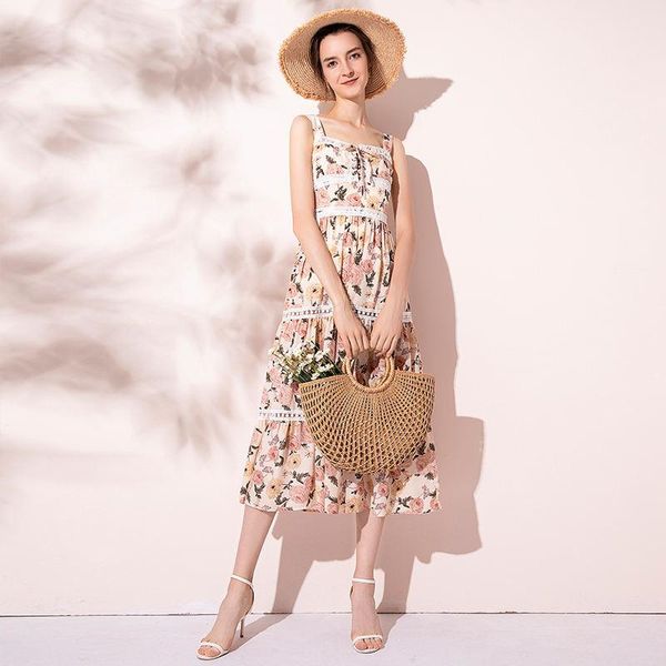 2020 new french-style renaissance high waist chiffon printed patchwork lace dress with shoulder straps, Black;gray
2020 new french-style renaissance high waist chiffon printed patchwork lace dress with shoulder straps, Black;gray