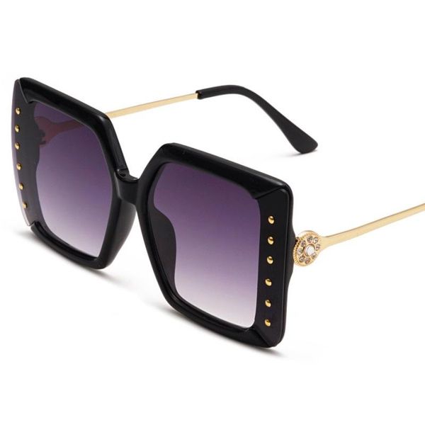 sunglasses classic glamour women 2021 designer brand fashion sun glasses for woman luxury crystal design ladies shades, White;black
sunglasses classic glamour women 2021 designer brand fashion sun glasses for woman luxury crystal design ladies shades, White;black