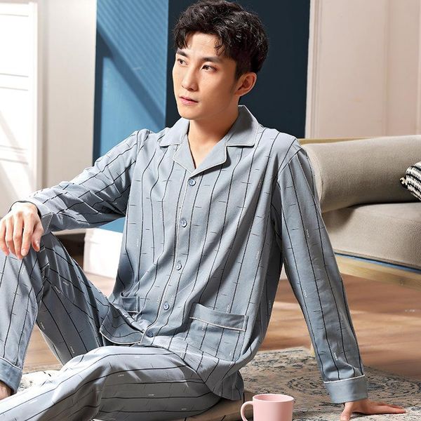 men's sleepwear elegant plus size household suit youth stripe pajamas long sleeve cotton spring and autumn cardigan, Black;brown
men's sleepwear elegant plus size household suit youth stripe pajamas long sleeve cotton spring and autumn cardigan, Black;brown