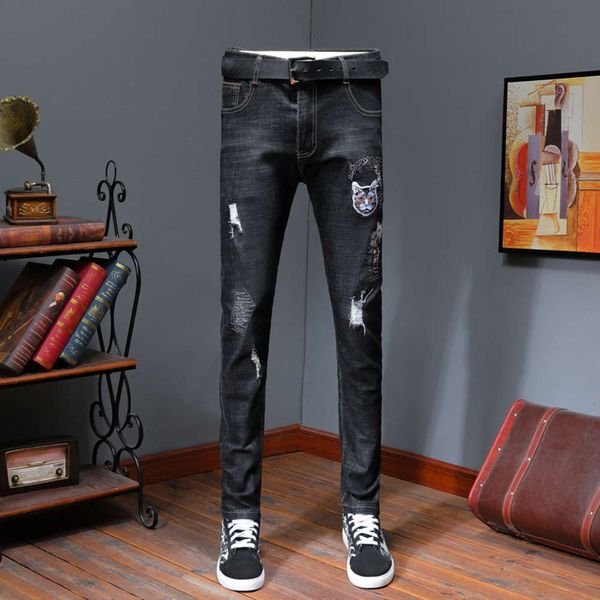 2019 fashion hole men's jeans elastic comfortable versatile embroidery little feet boys pants, Blue
2019 fashion hole men's jeans elastic comfortable versatile embroidery little feet boys pants, Blue
