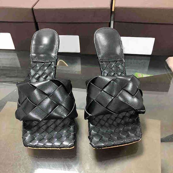 summer fashion spring women slippers double-layer buckle sandals outside wild beach slipper ladies leisure home flip flop, Black
summer fashion spring women slippers double-layer buckle sandals outside wild beach slipper ladies leisure home flip flop, Black
