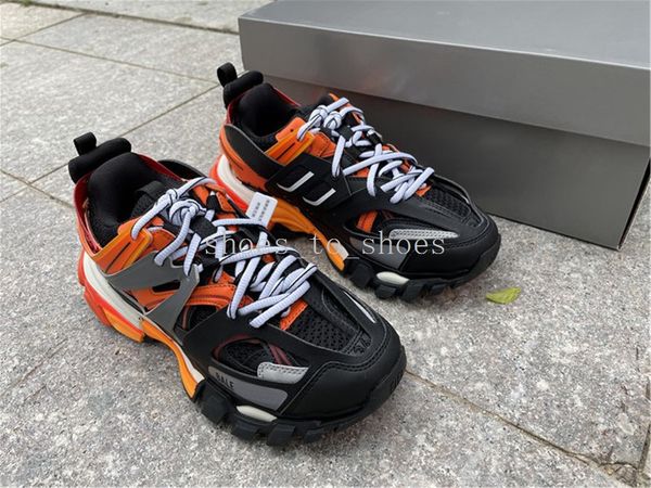 2020 new colors bl 3.0 triple s orange retros paris sneakers mens women designer shoes fashion outdoor old grandpa luxury trainers 35-45
2020 new colors bl 3.0 triple s orange retros paris sneakers mens women designer shoes fashion outdoor old grandpa luxury trainers 35-45