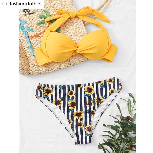 2021 single new hard clad steel color matching triangle bikini swimsuit for women, White;black
2021 single new hard clad steel color matching triangle bikini swimsuit for women, White;black