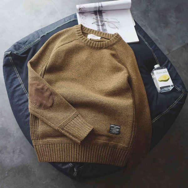 men's round neck thick wool sweater, fashion, color contrast, college style, White;black
men's round neck thick wool sweater, fashion, color contrast, college style, White;black