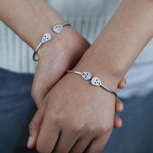 charm bracelets 2021 fashion classic open adjusted size white clear cz skull bangle women girl jewelry, Golden;silver
charm bracelets 2021 fashion classic open adjusted size white clear cz skull bangle women girl jewelry, Golden;silver