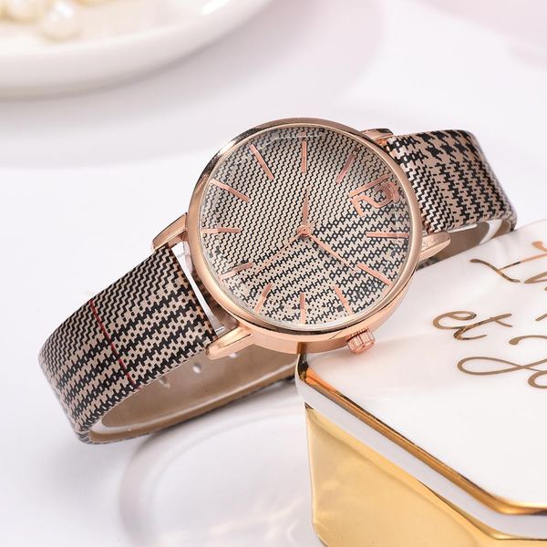 reloj mujer women casual leather strap quartz watch women watches ladies sports wristwatch 2019 new clock gift relogio feminino, Slivery;brown
reloj mujer women casual leather strap quartz watch women watches ladies sports wristwatch 2019 new clock gift relogio feminino, Slivery;brown