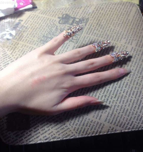 rhinestone diamonds crown armor fingernails band ring fashion women accessories hot, Silver
rhinestone diamonds crown armor fingernails band ring fashion women accessories hot, Silver