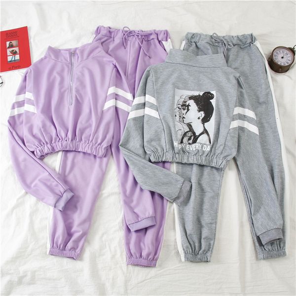 2021 new autumn training sportwear short female suit printed swearshirt+ tall pants itz6, Black;white
2021 new autumn training sportwear short female suit printed swearshirt+ tall pants itz6, Black;white